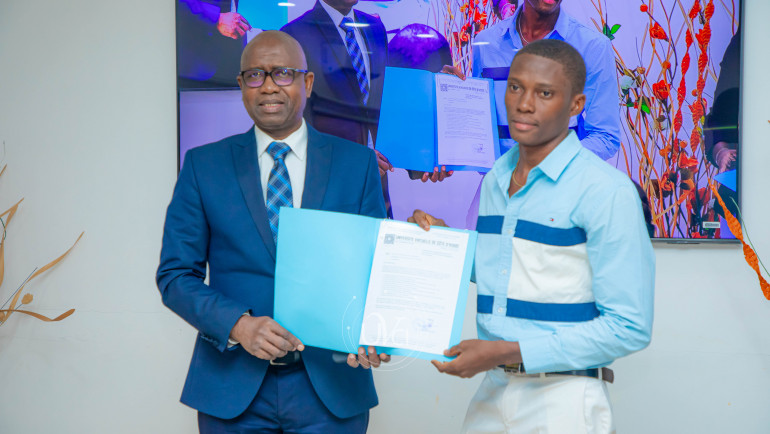L'Université Virtuelle de Côte d'Ivoire célèbre l'excellence compétitive de ses alumni et lauréats lors de la 
